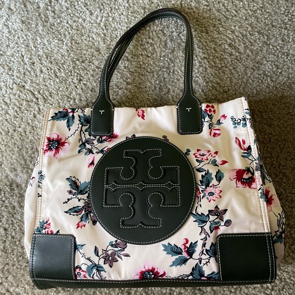 Tory burch